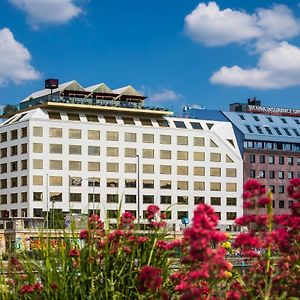 Radisson Red Hotel, Vienna